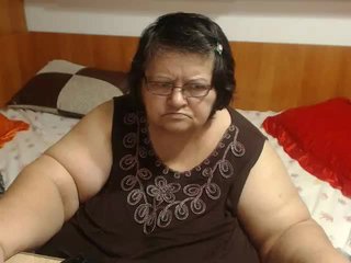 Live sex webcam photo for BBWLadyForYou #240885485