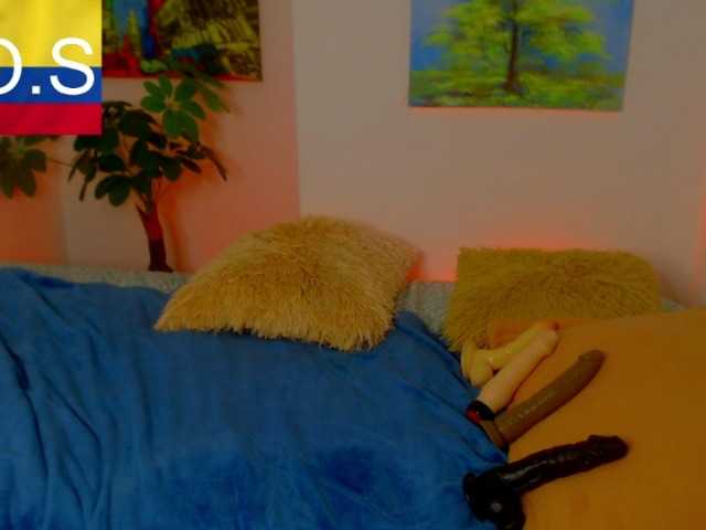 Live sex webcam photo for Catalina-rose #241836074