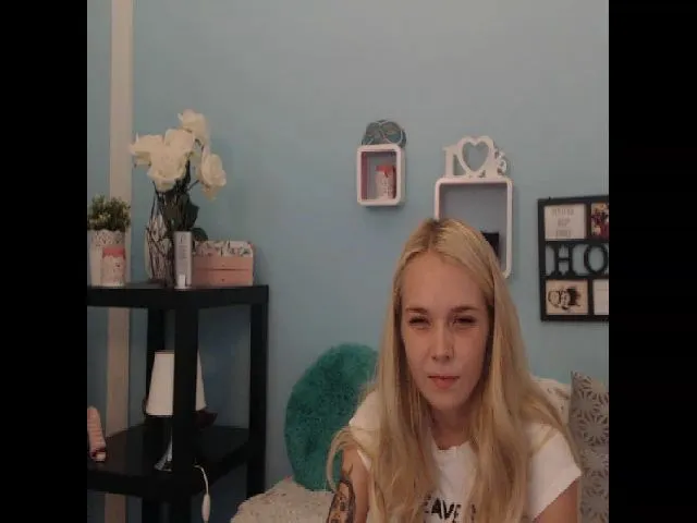 Live sex webcam photo for HappyAnna #258533946