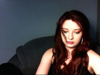 Live sex webcam photo for VirginLuna18 #251941920