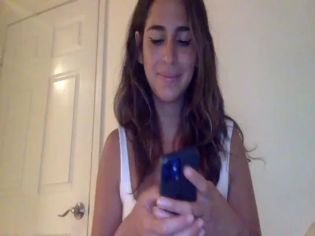 Live sex webcam photo for FreckledPoni #262457792