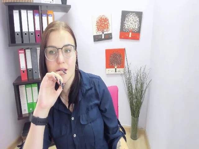 Live sex webcam photo for EvaMild #258366195