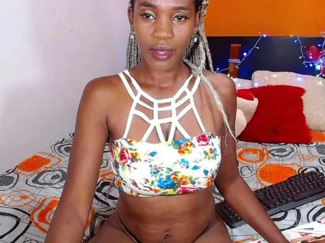 Live sex webcam photo for heidyhott #241399319