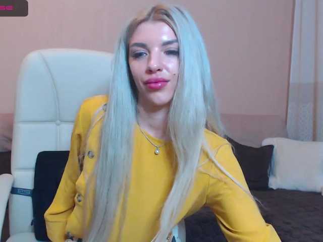 Live sex webcam photo for MelonySpring #254226183