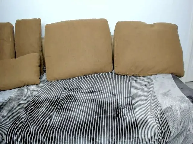 Live sex webcam photo for Jessy4Lovex #263828316