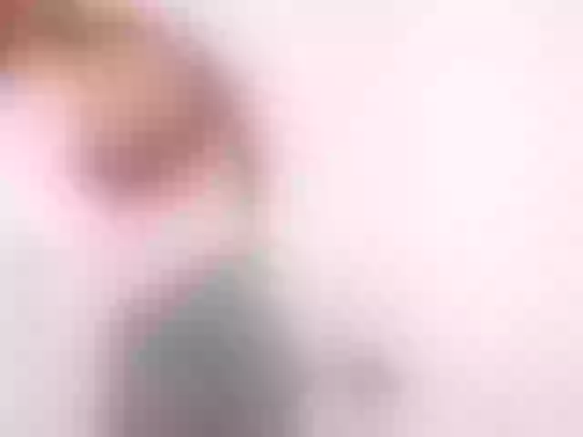 Live sex webcam photo for LouisaCreamy #253085199