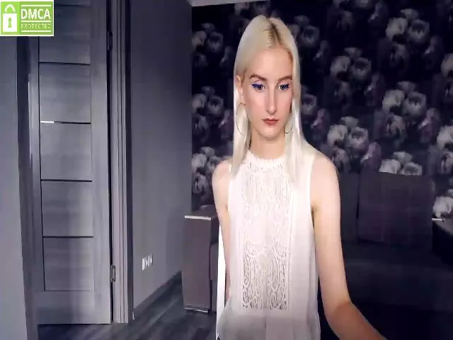 Live sex webcam photo for CharmingRay #254494480