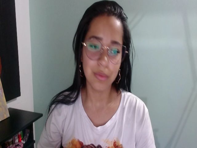 Live sex webcam photo for Gina_reid #252554292