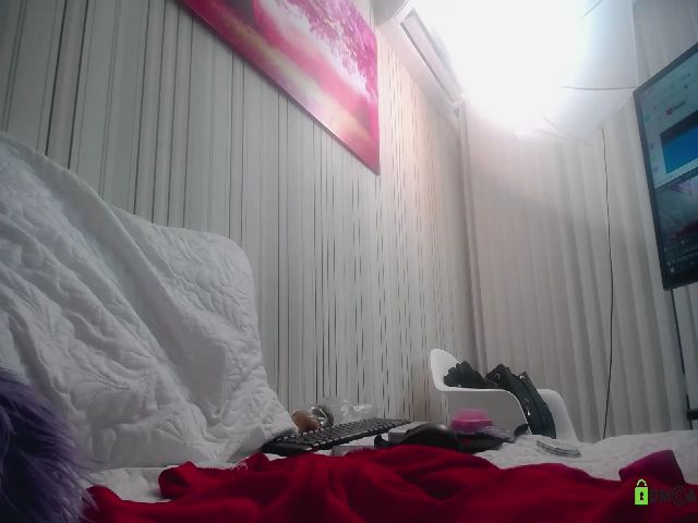 Live sex webcam photo for Roxana_06 #255022522