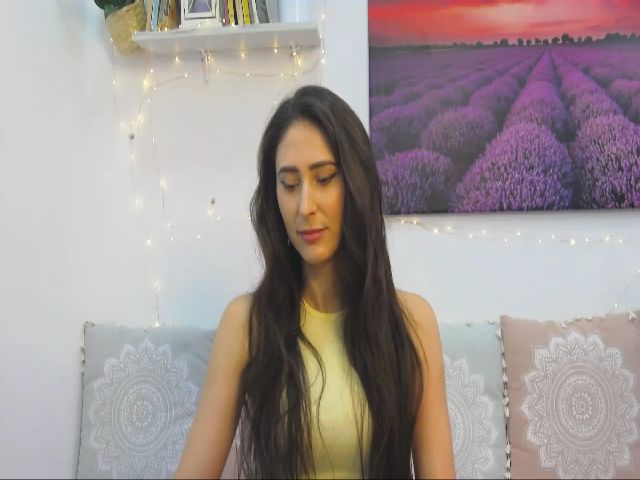 Live sex webcam photo for MaraW #253085866