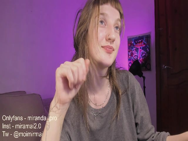 Live sex webcam photo for Miranda2_0 #254915462