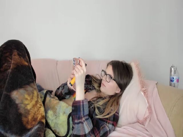 Live sex webcam photo for Meganholly00 #254917491