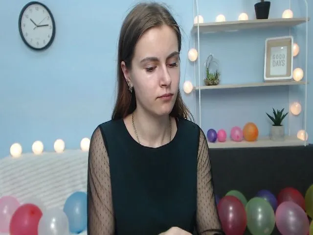 Live sex webcam photo for MollyTravis #254153640