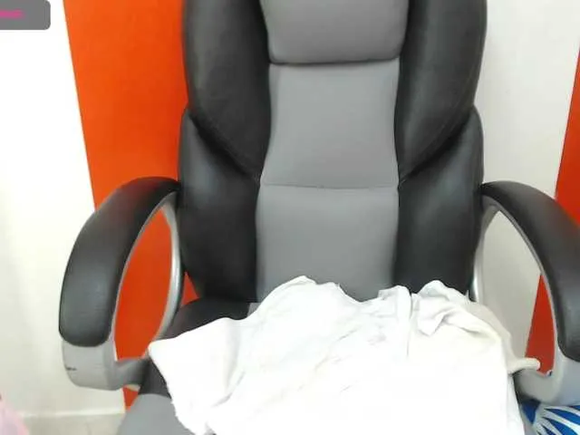 Live sex webcam photo for miagoth #241129868