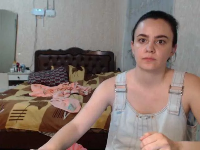 Live sex webcam photo for Katernia48 #257703905