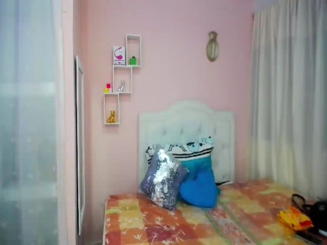 Live sex webcam photo for Petite_camila #287864199