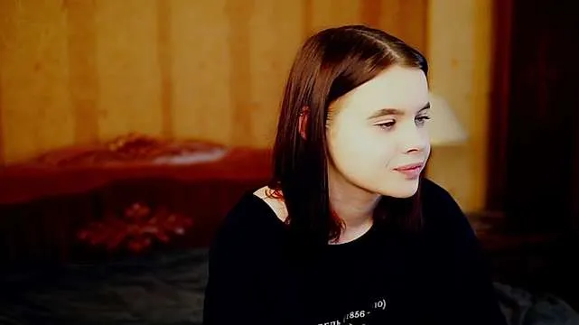 Live sex webcam photo for Hey_monstre #243963372