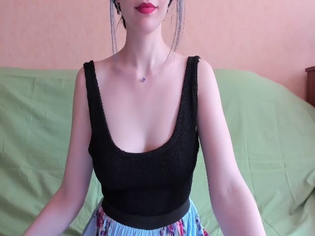 Live sex webcam photo for AlyssaQueen #264374958