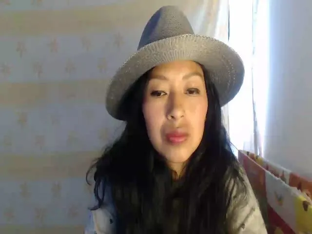 Live sex webcam photo for CHILENITAHOT #255161142