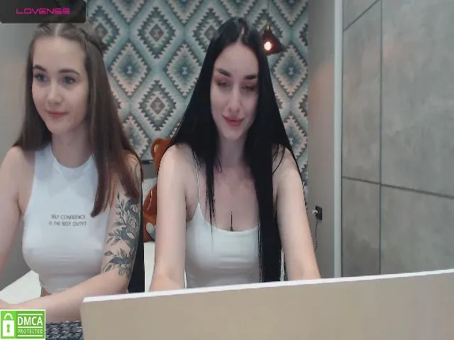 Live sex webcam photo for Your_peach #262771232