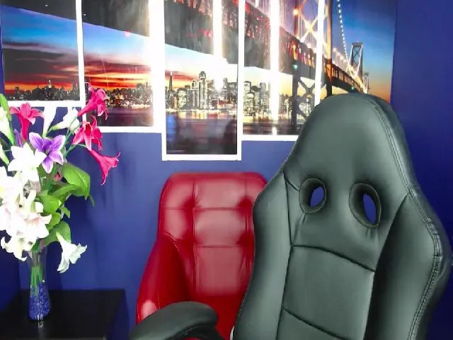 Live sex webcam photo for Infernalsexx #254255006