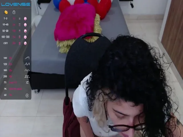 Live sex webcam photo for Myzore #262485442