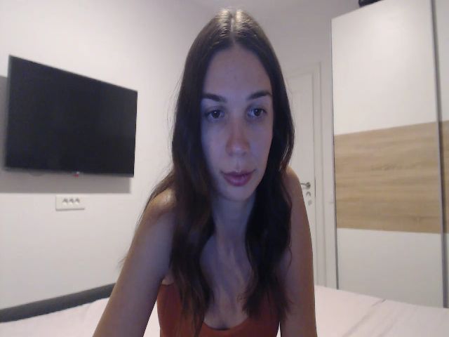 Live sex webcam photo for RosesLovee #258797859