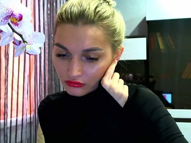 Live sex webcam photo for Milky969 #241439809