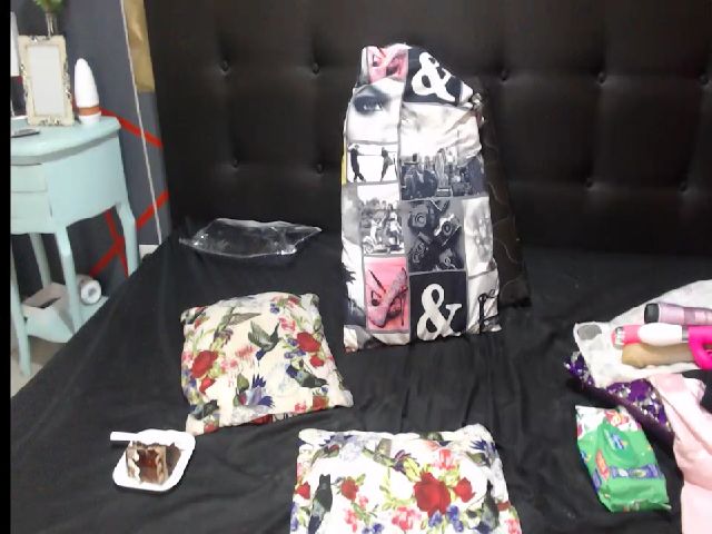 Live sex webcam photo for Carla_adams #253633507