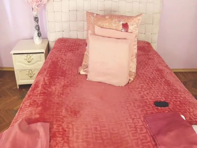 Live sex webcam photo for SpicyKiss_ #254531043