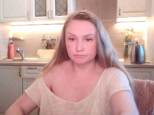 Live sex webcam photo for JaneGrey111 #254010527