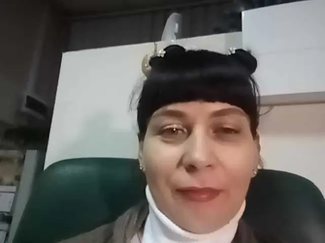 Live sex webcam photo for caroliiine #240941431