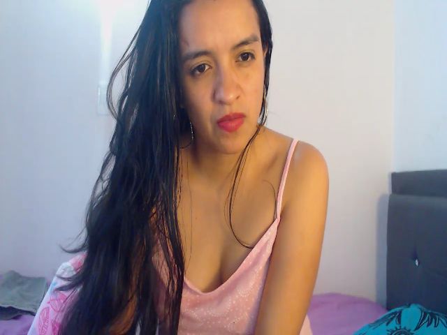 Live sex webcam photo for Ashley_hot91 #252301194