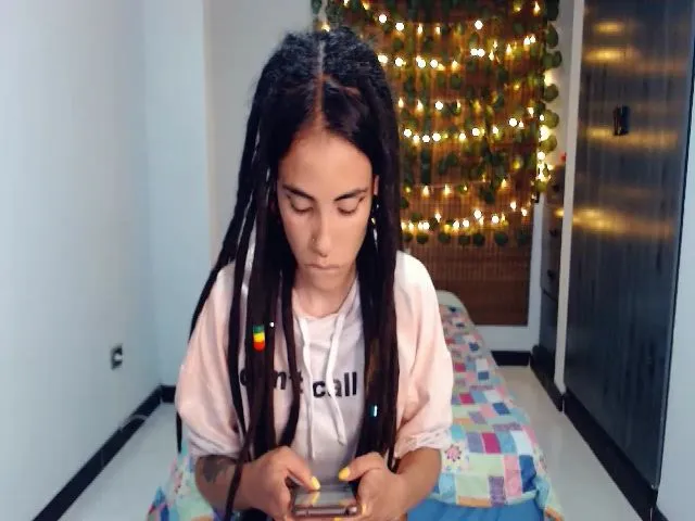 Live sex webcam photo for Luna__sparkly #260364816