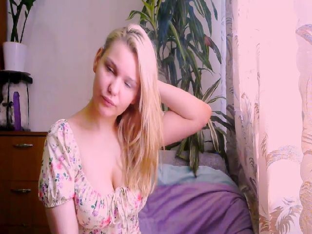 Live sex webcam photo for MsMollyD #255075113