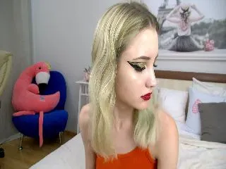 Live sex webcam photo for SusieTurner #251883332