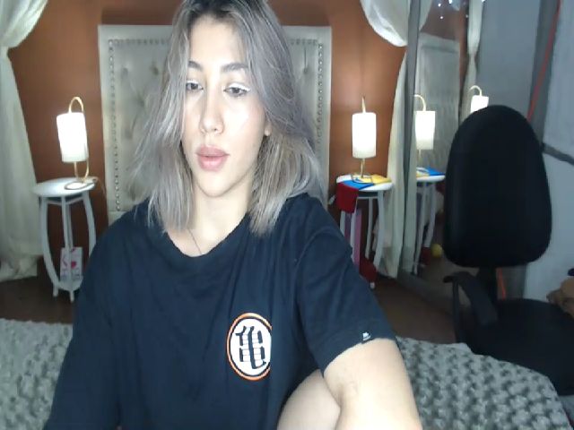 Live sex webcam photo for Vicky_Guzman #262237593