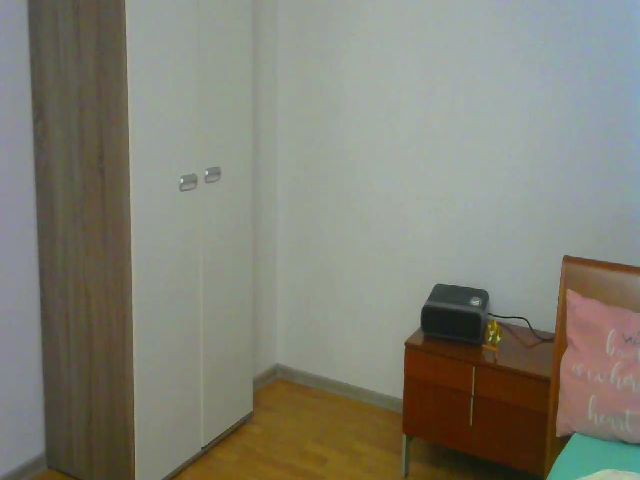 Live sex webcam photo for SONYABRUNETTE #255174061