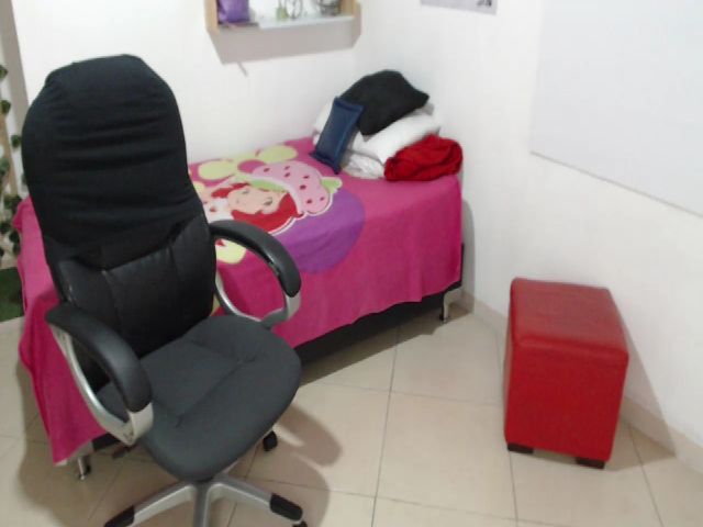 Live sex webcam photo for Abba_smith #255280478