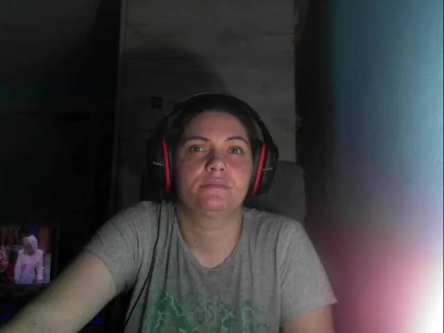 Live sex webcam photo for YourDesire36 #247634448