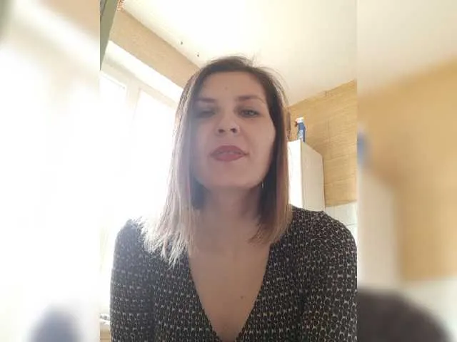 Live sex webcam photo for VeronikaBlue #241324216