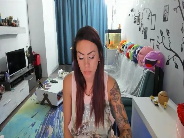 Live sex webcam photo for OneLife_ #258373694