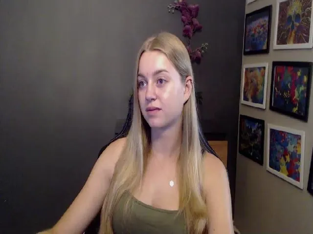 Live sex webcam photo for LUSTerica #253677377