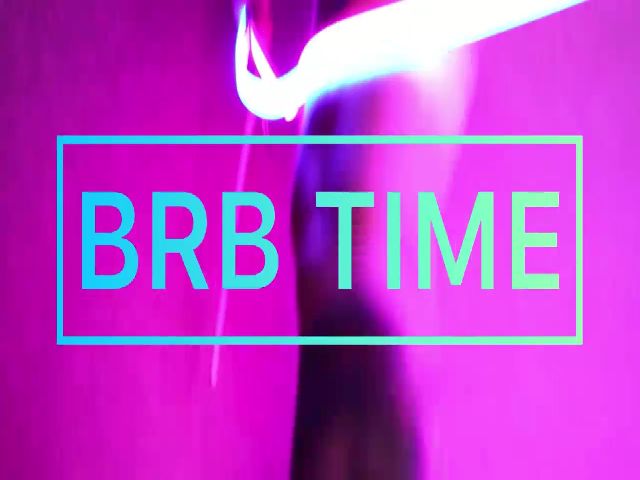 Live sex webcam photo for LisaMellow #253988445