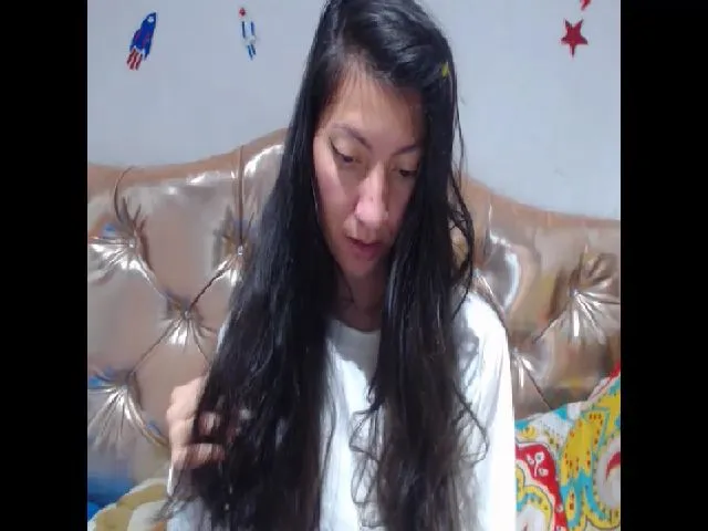 Live sex webcam photo for Kaymilf #263382487