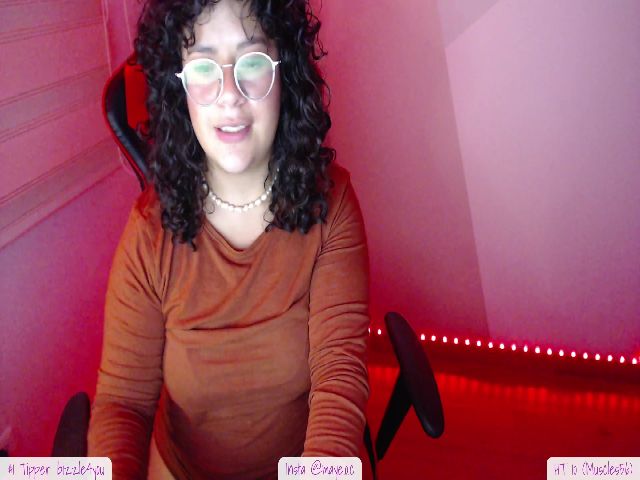 Live sex webcam photo for Isabela_1 #257220095