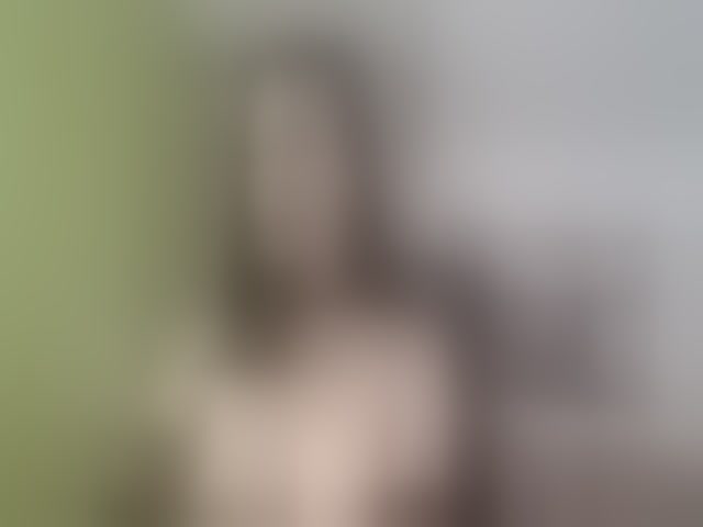 Live sex webcam photo for Evelynevi #253990260