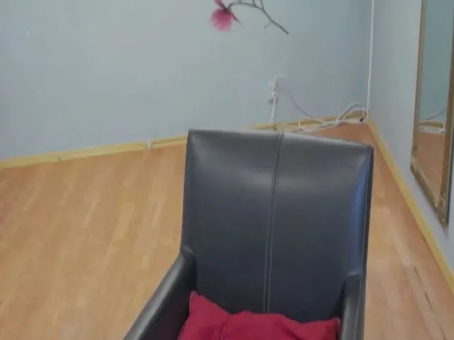 Live sex webcam photo for SimplyJoy #261643920