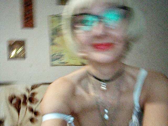 Live sex webcam photo for Ryzhulya1 #247549850