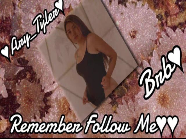 Live sex webcam photo for Arianatylerr #252314804